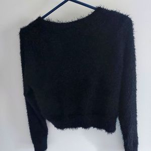 Crop top black sweater
